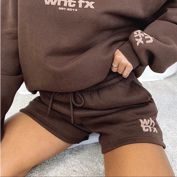 White fox boutique Lounge Shorts in Chocolate "Name Drop" - Picture 6 of 8